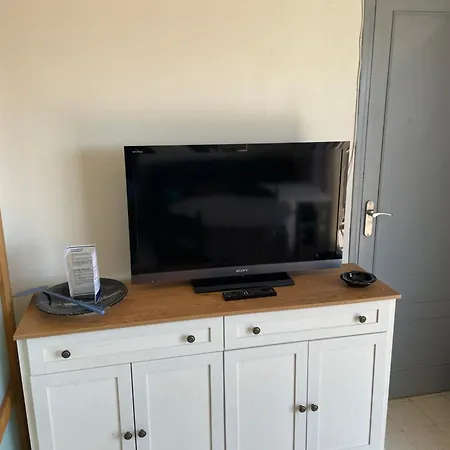 Pierre 30m De La Apartament *