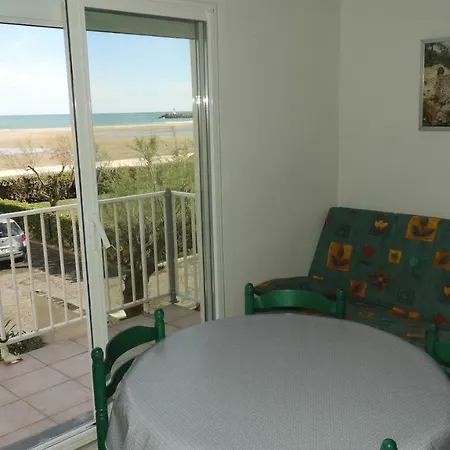 Apartment Pierre 30m De La